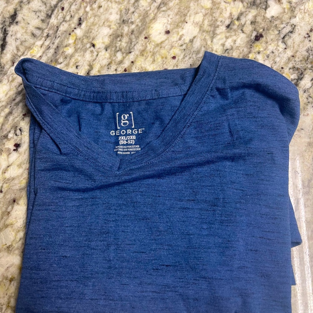 George V Neck Mens’s Tee Shirt Bundle Size XXL - Picture 6 of 6